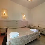Cambridge Hotel