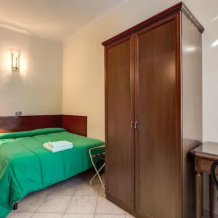 Szálloda Cambridge 3*