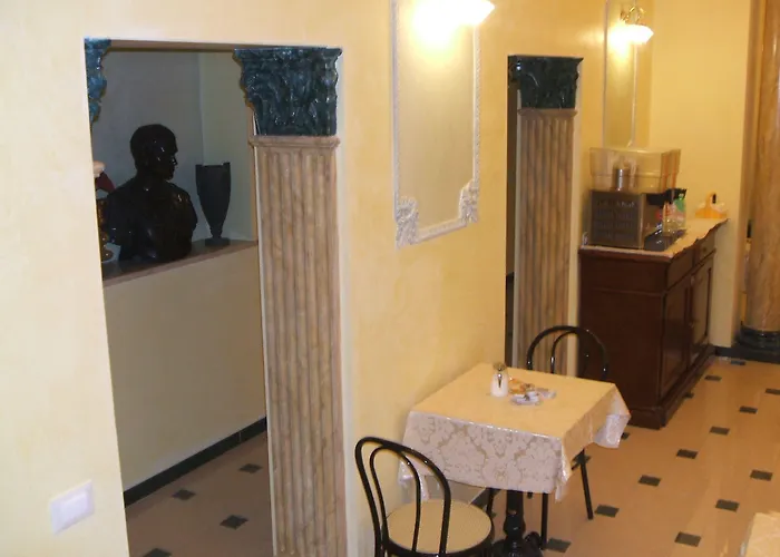 Cambridge Hotel Rome